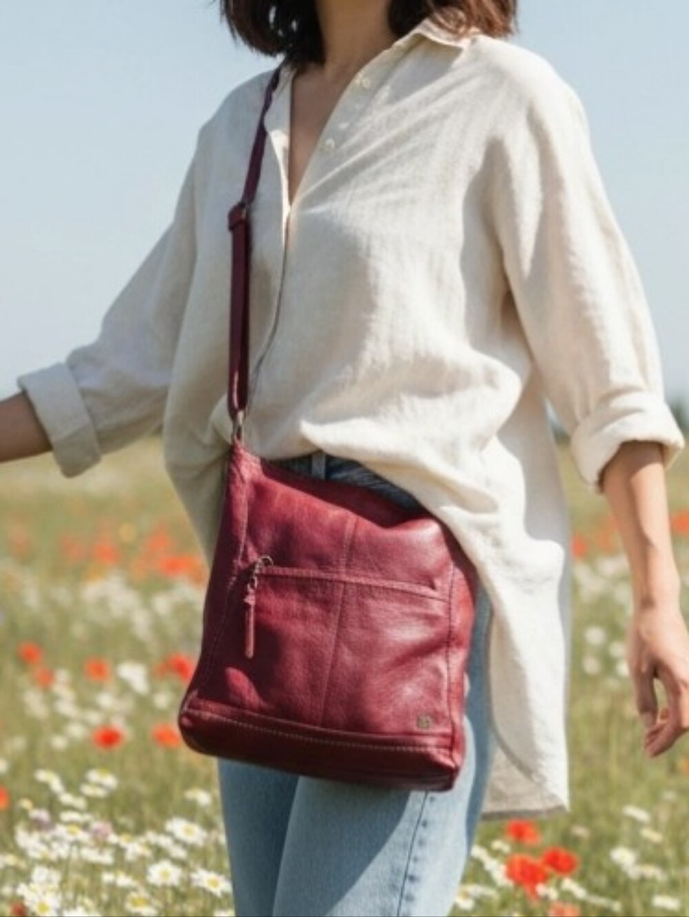 The Sak Lucia Adj. Crossbody Bag Purse Red Pebbled Leather, Lots Of Pockets